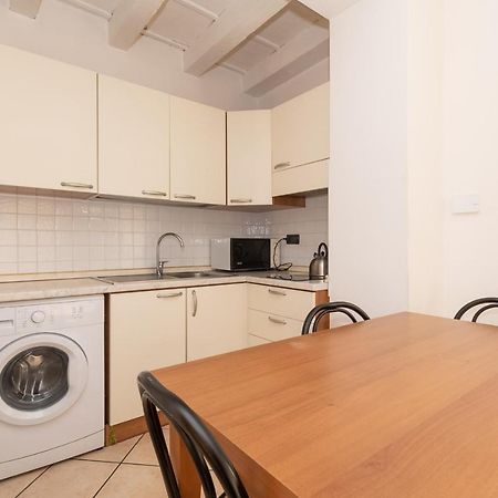 Appartamento Bilocale 1 Piazza Vittoria - Affitti Brevi Italia 布雷西亚 外观 照片