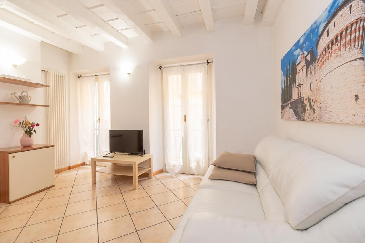 Appartamento Bilocale 1 Piazza Vittoria - Affitti Brevi Italia 布雷西亚 外观 照片
